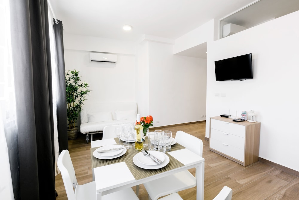 Ducassi Suites Rooftop Pool Beach Spa 53/76