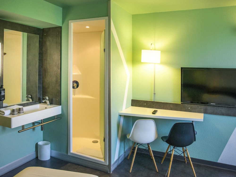 Ibis Budget Archamps Porte De Geneve 54/55