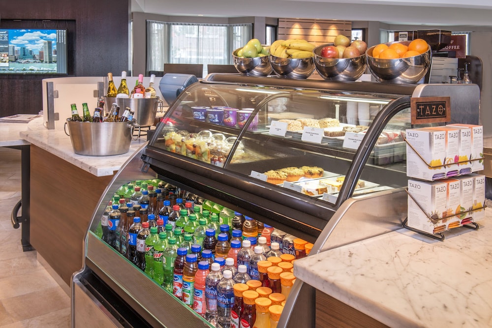 Courtyard by Marriott Baltimore BWI Airport 27/44