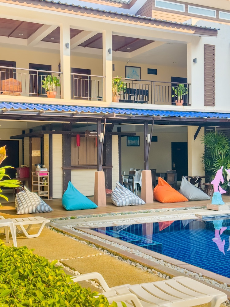 Phangan Island View Hotel 13/63