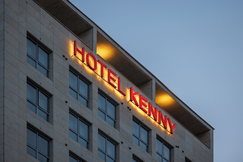 Hotel Kenny Gijang 40/43