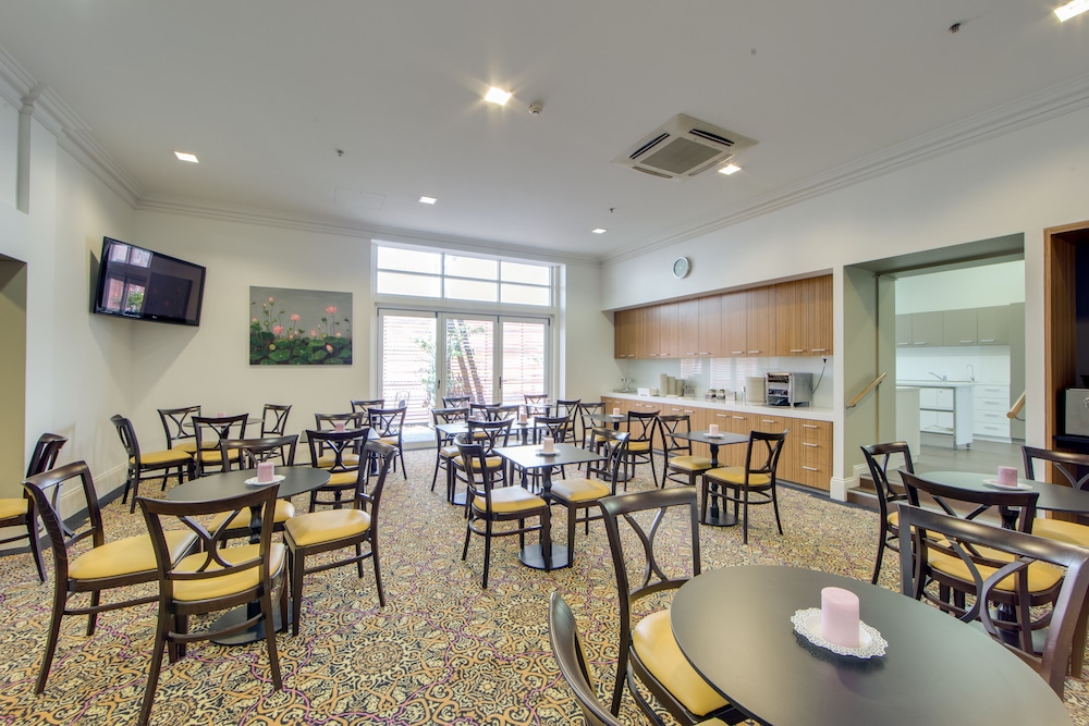 Adabco Boutique Hotel Adelaide 51/60