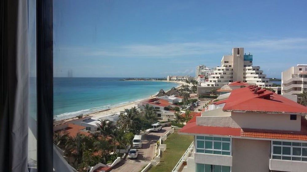 Seaside Condo By Solymar 35/50