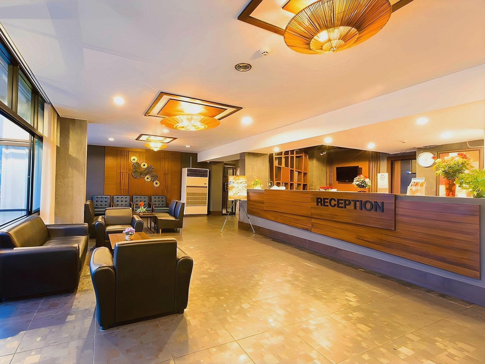 B2 Bangkok Srinakharin Boutique & Budget Hotel 46/51