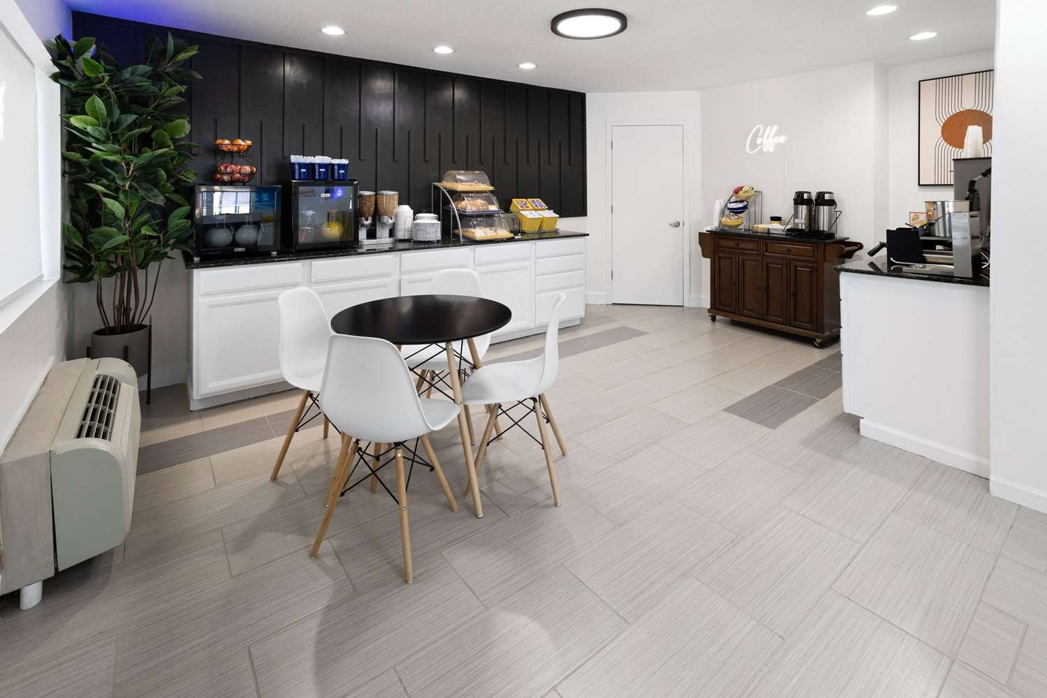 Days Inn By Wyndham Acworth 12/21