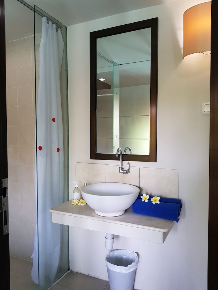 SANUR AGUNG HOTEL 49/77