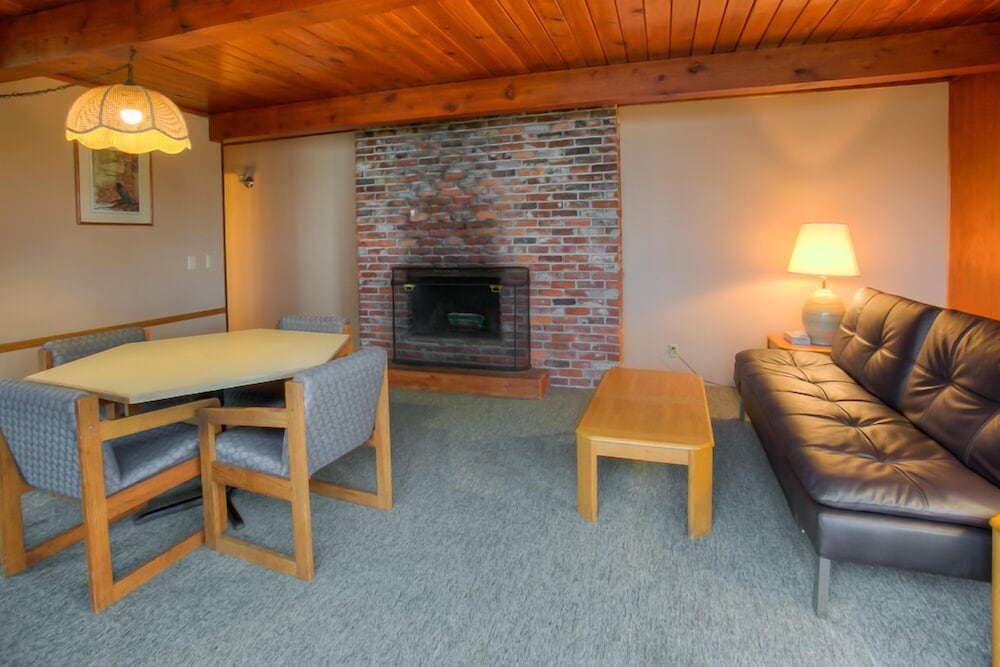 Ocean Crest Resort 26/50