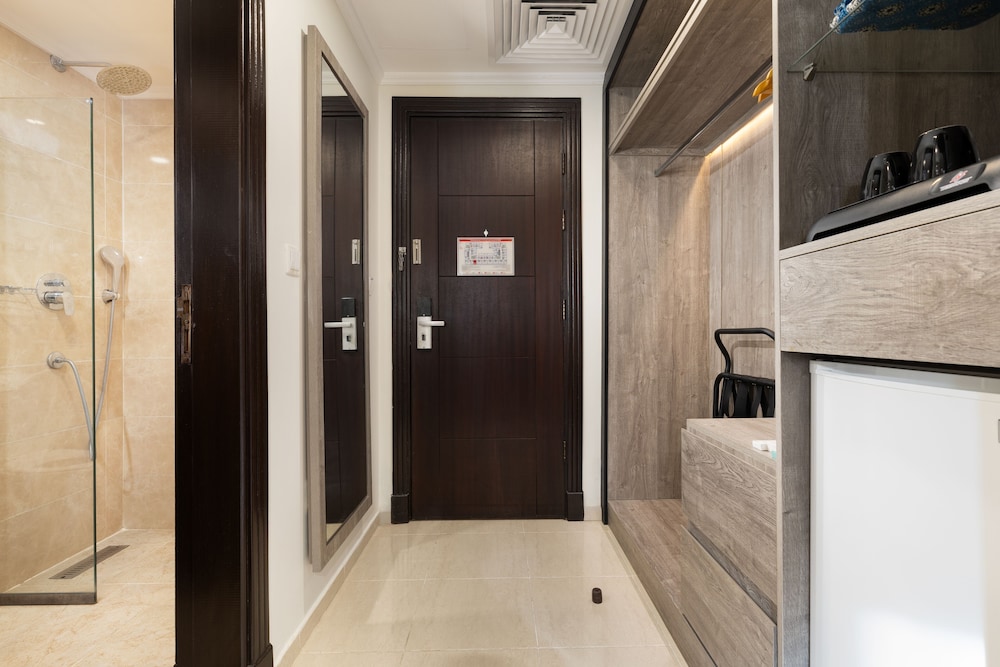 Alayam Elite Hotel 58/58