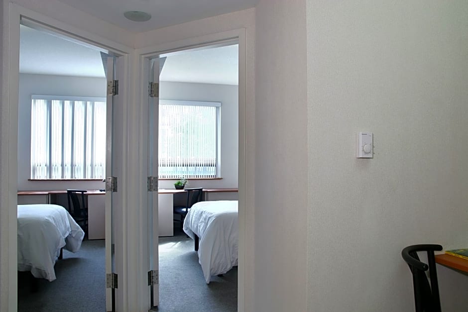 Residence & Conference Centre - Oakville 29/29