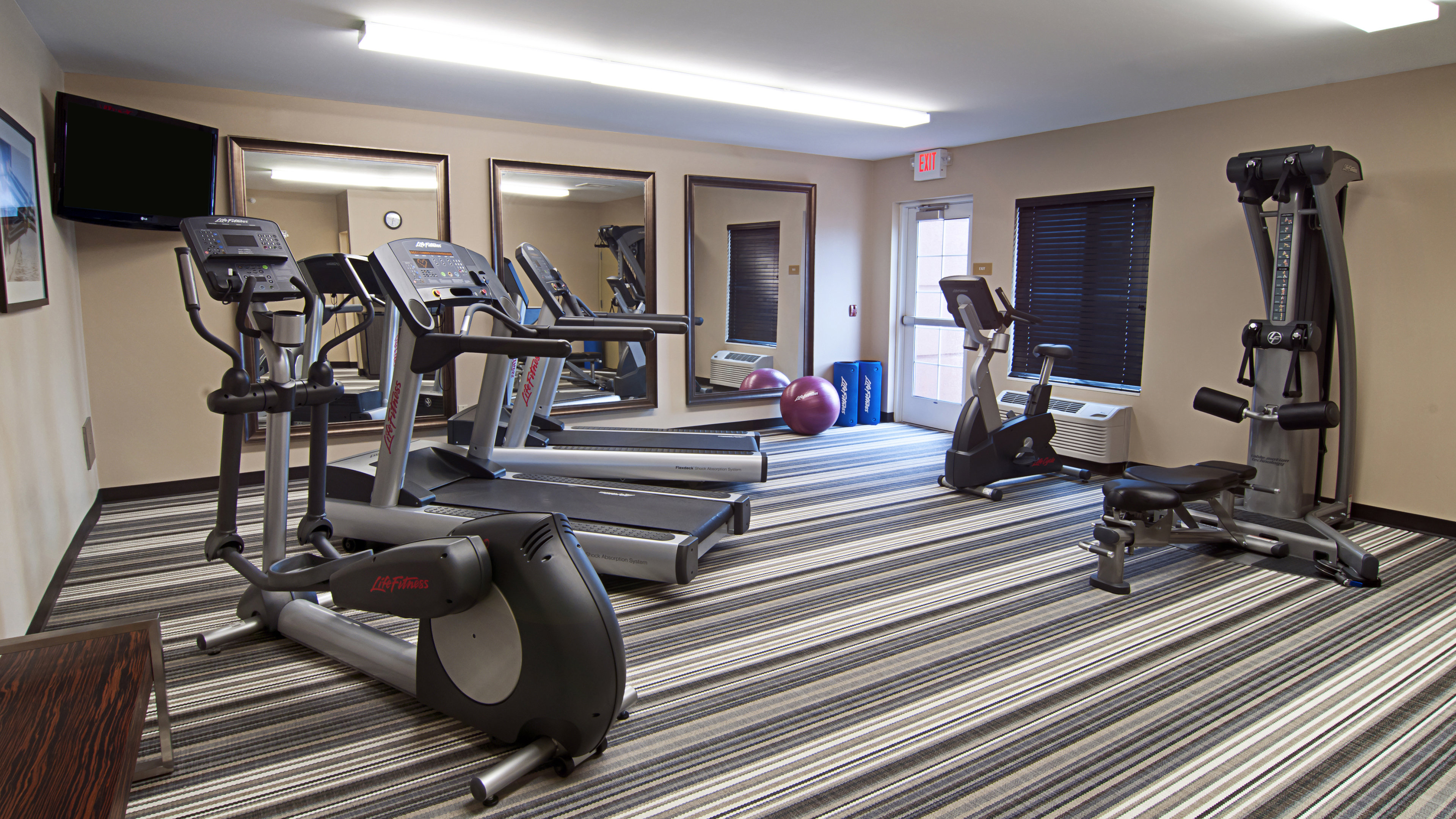 Candlewood Suites Sioux Falls 13/33