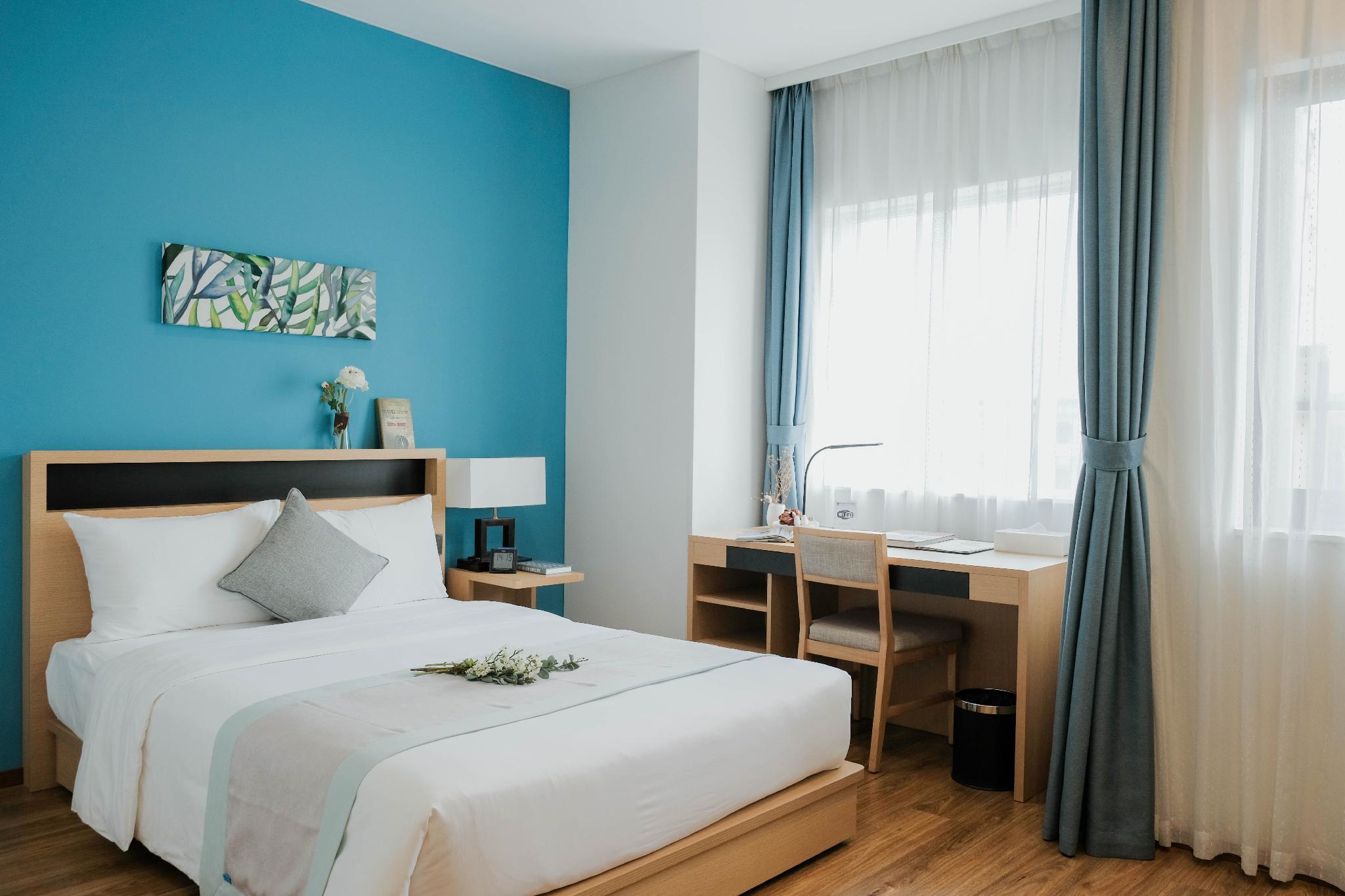 RESIDENTIAL, STANDARD, DOUBLE BED