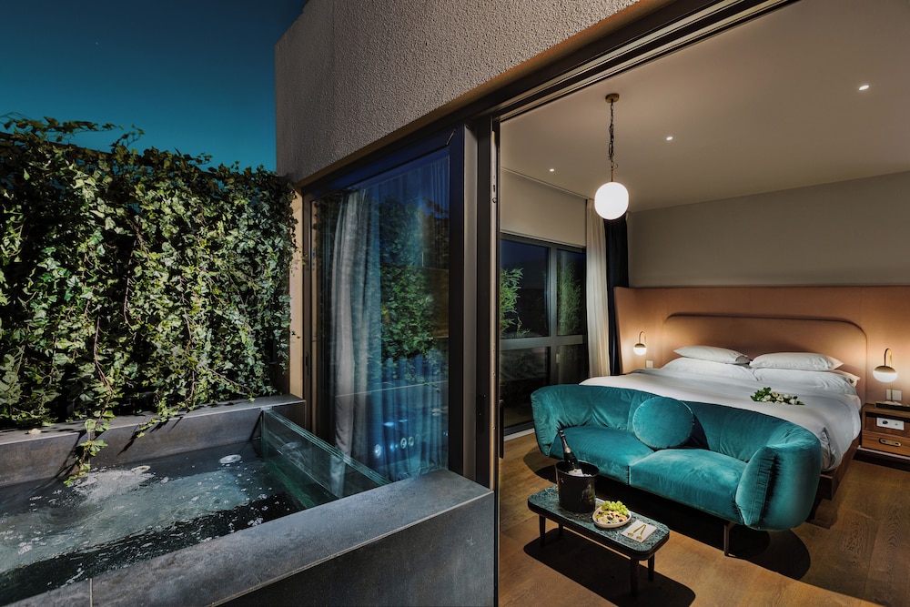 Gatsby Athens Hotel 38/69