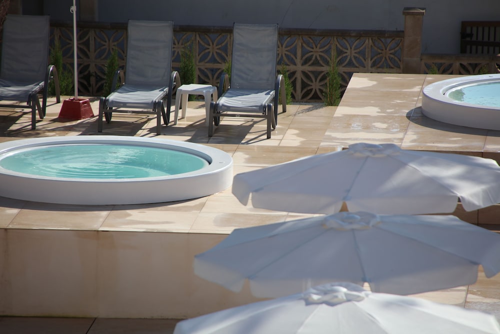 Clumba Hotel 27/50