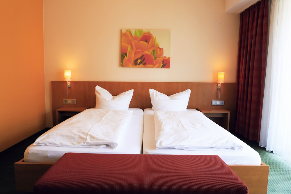 OCHSEN HOTEL 5/55