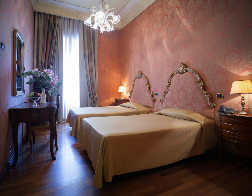 Des Epoques Hotel 18/63