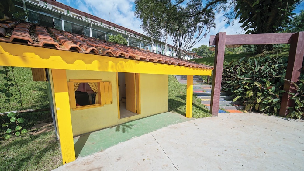 ELDORADO ATIBAIA ECO RESORT 4/50