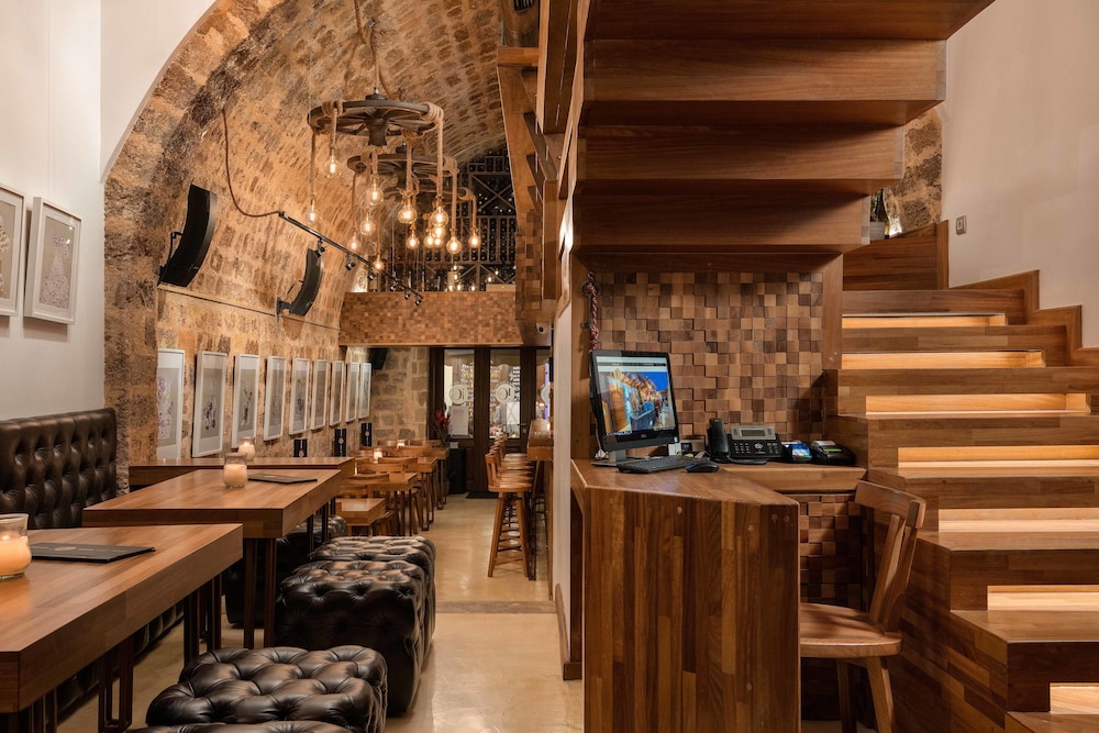10GR Boutique Hotel & Wine Bar - Adults Only 49/64