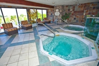 Carson Valley Motor Lodge and Suites 20/50