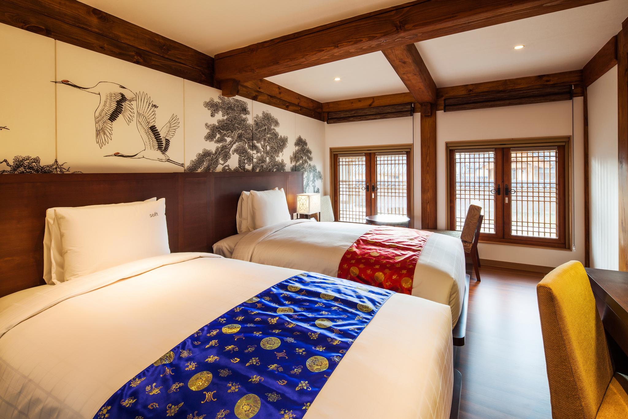 Signature, Grand, Garden, Spa, Suite