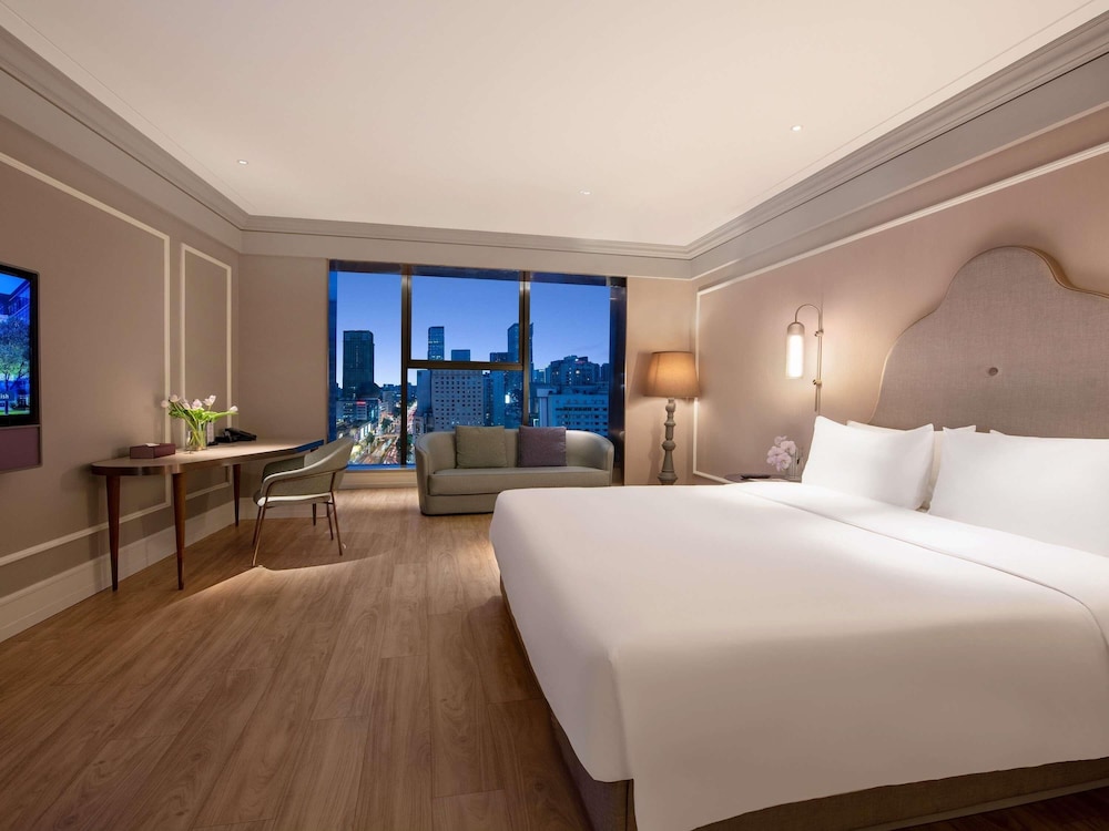 Mercure Chengdu Chunxi 23/65