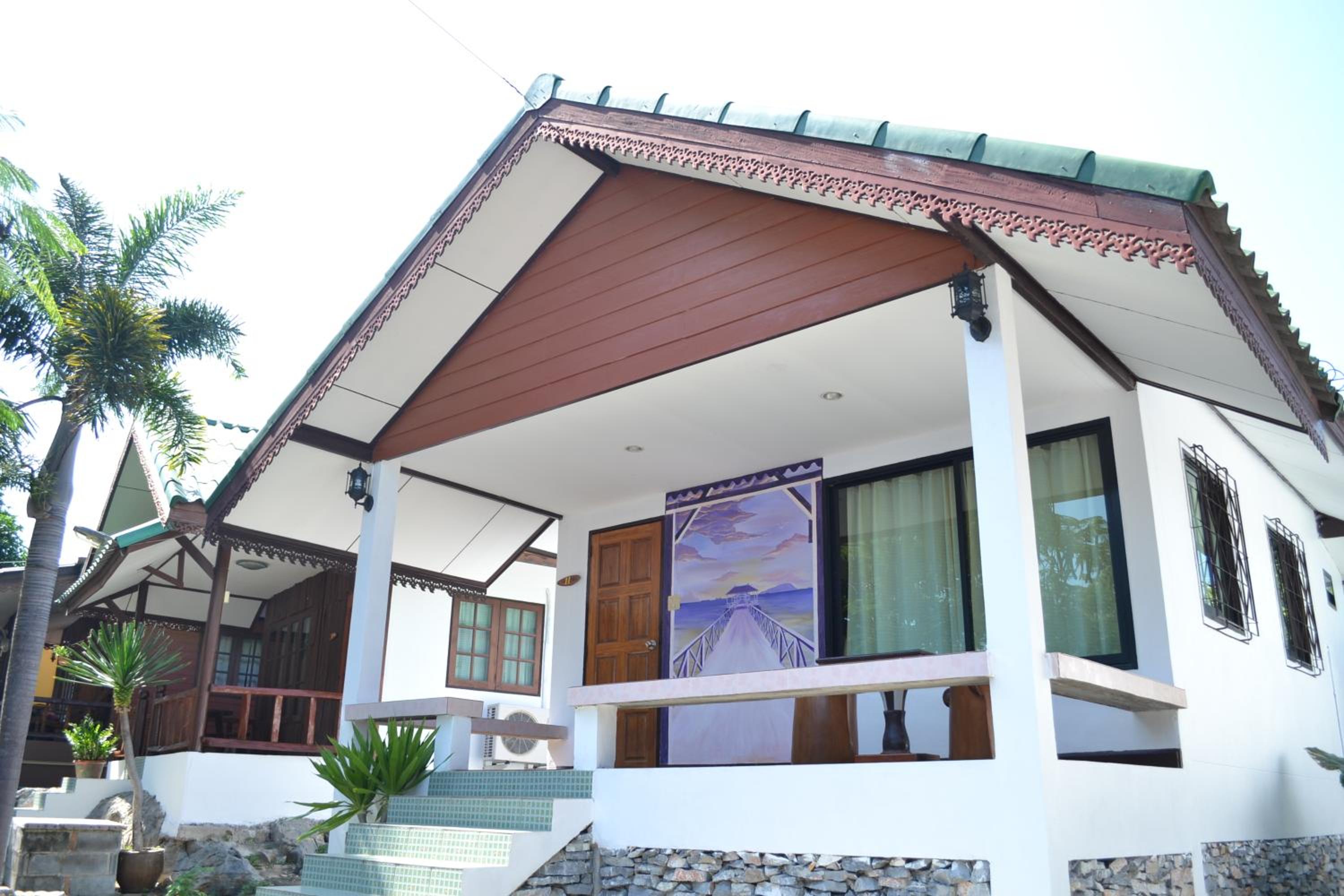 Benjaporn Bungalow 3/49