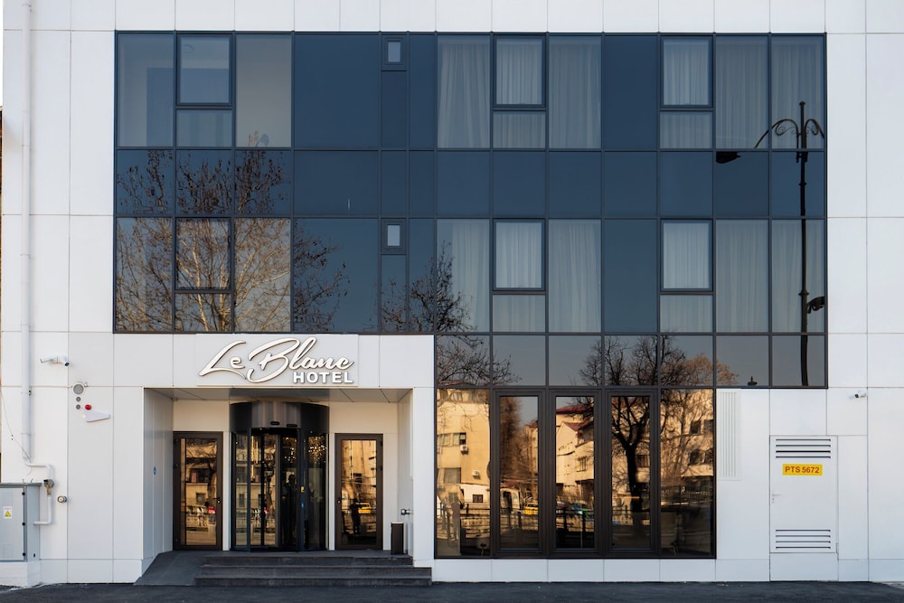 Hotel Le Blanc Cotroceni 2/71