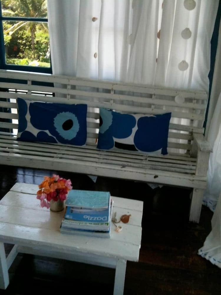 Hua Plee Lazy Beach 6/50