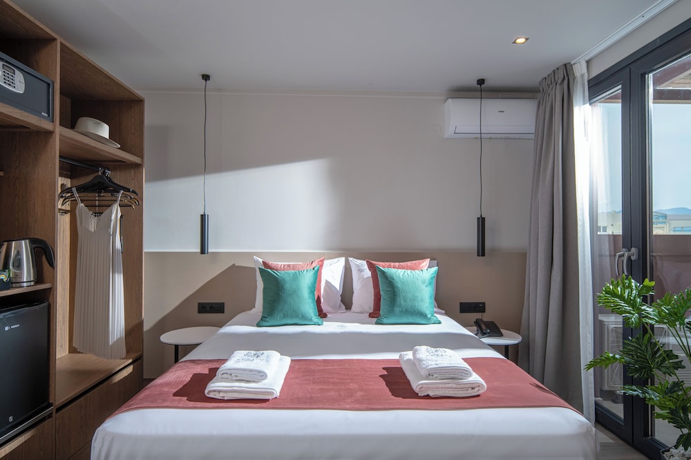 غرفة بسرير مزدوج، Infinity City Boutique Hotel 3/9