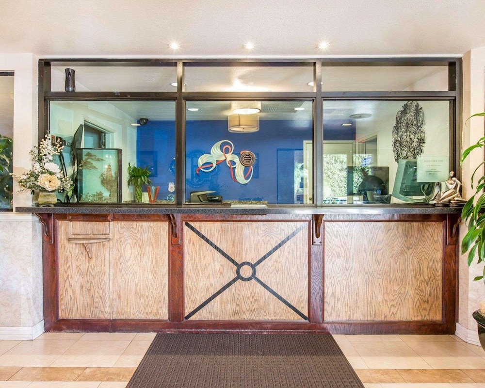 Rodeway Inn and Suites Colton Riverside 5/50