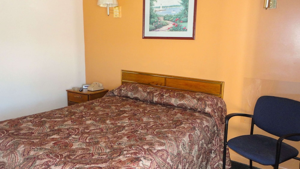 Budget Inn Franklinton 17/34