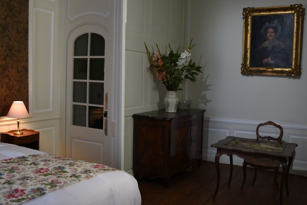 HOTEL DE WARENGHIEN 12/27