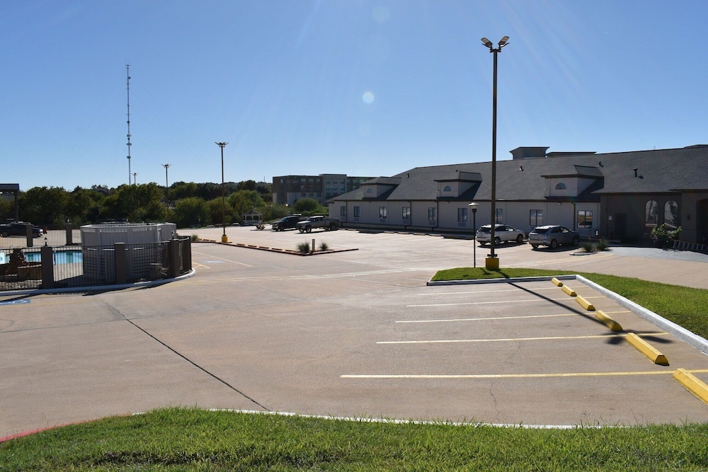 Motel6 Brenham, TX 54/67