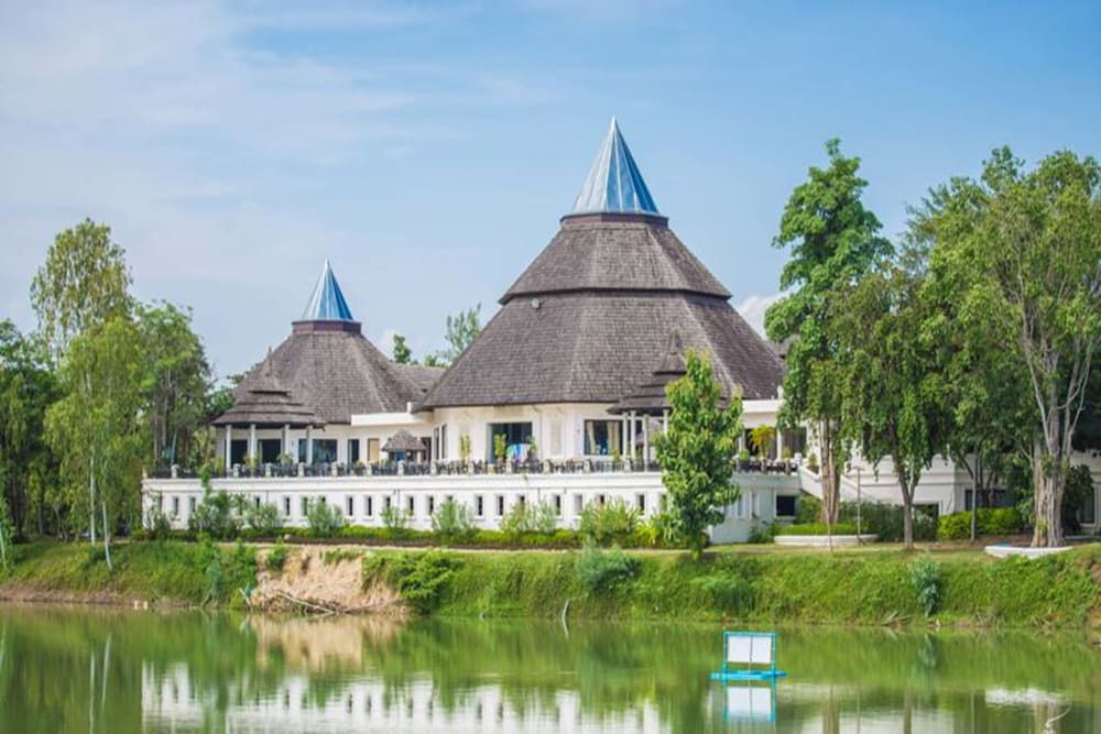 Gassan Lake City Golf Club and Resort Lamphun 44/50
