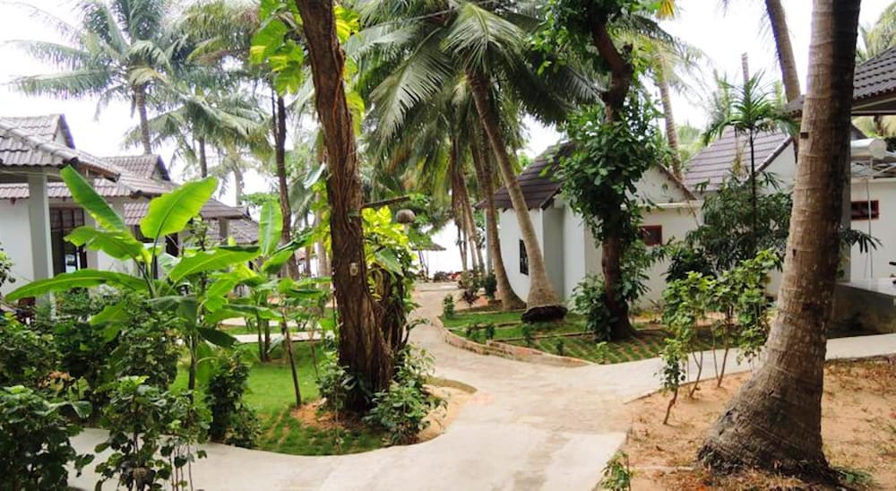 Nhat Lan Resort 33/42