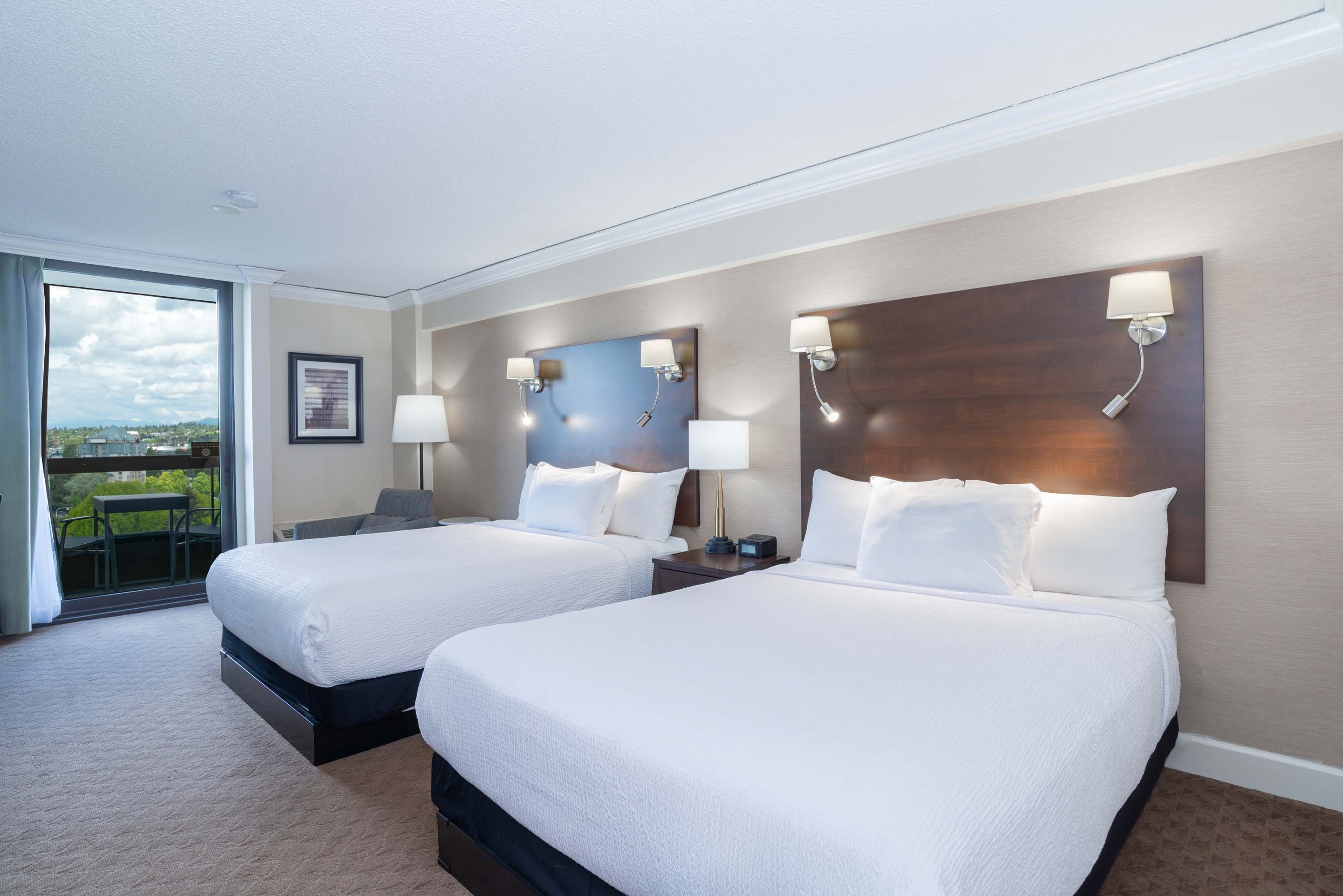 Deluxe, 2 Queen Beds, with View, Columbia Tower