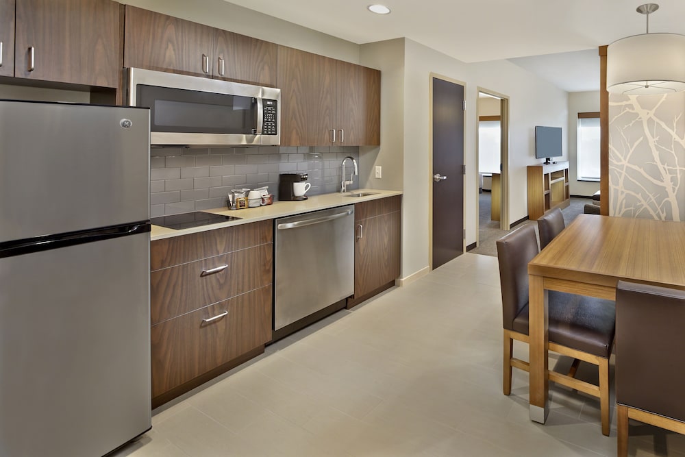 Hyatt Place Warwick/Providence Airport 7/58