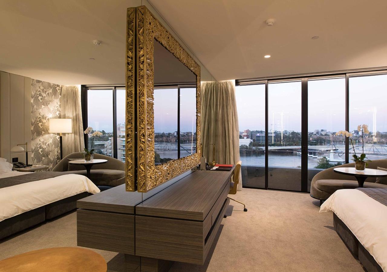 Suite, Twin Beds, City and River View