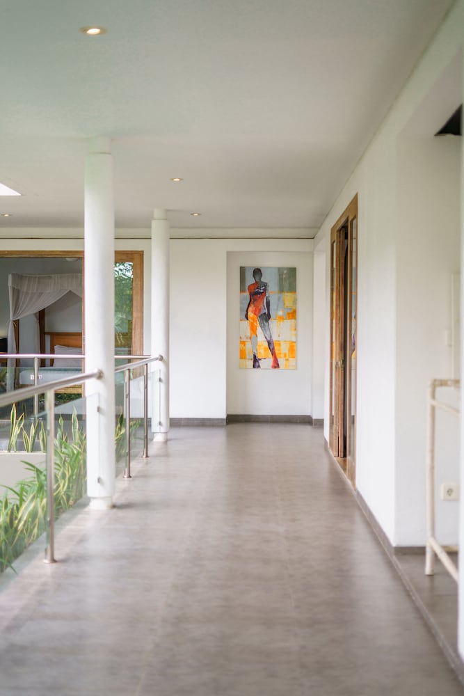 Villa Paloma 31/50