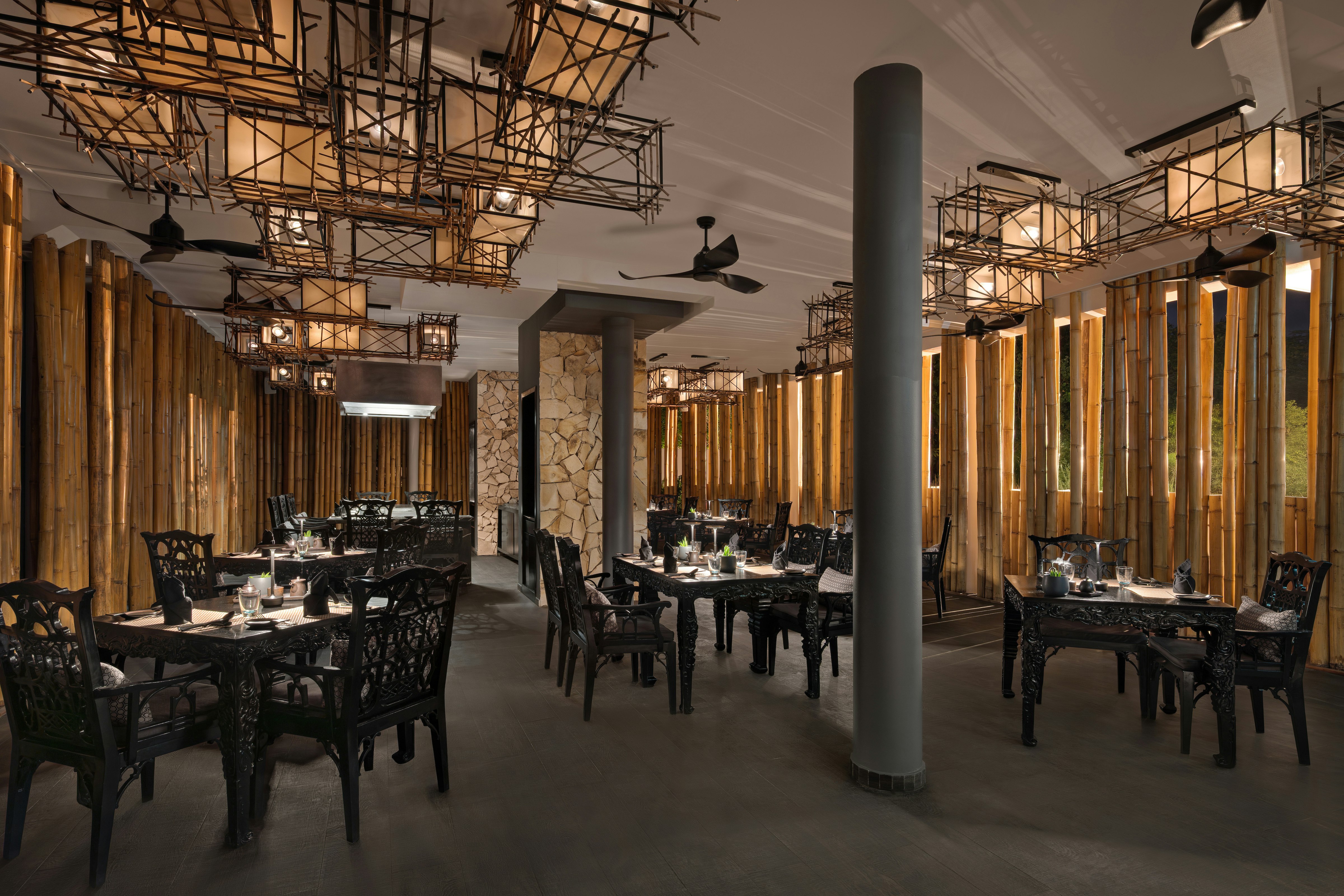 Emerald Maldives Resort & Spa 115/130