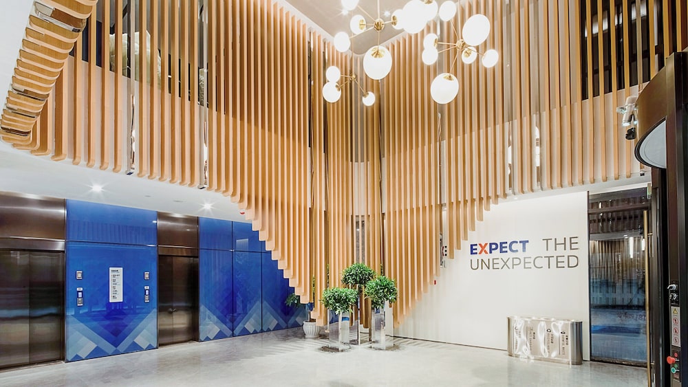 Holiday Inn Express Shanghai Hongqiao North 17/70