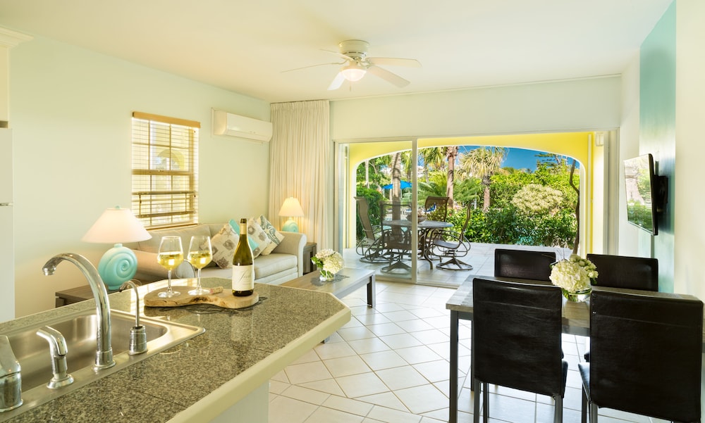 Inn At Grace Bay 32/33