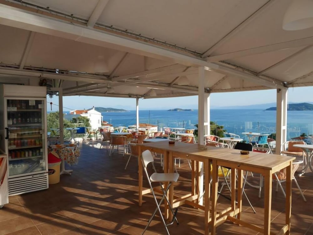 Hotel Rene 43/60