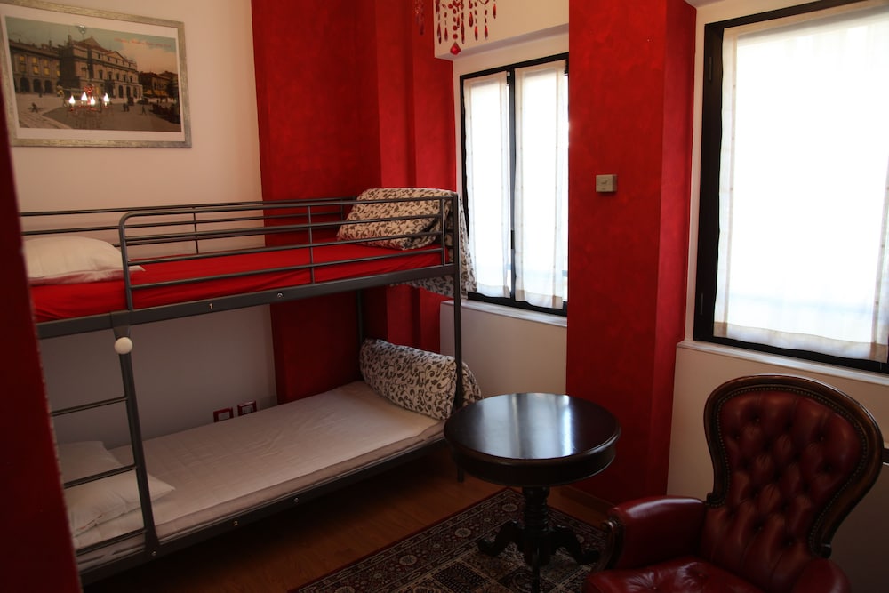 Atmos Luxe Navigli Hostel & Rooms 39/47