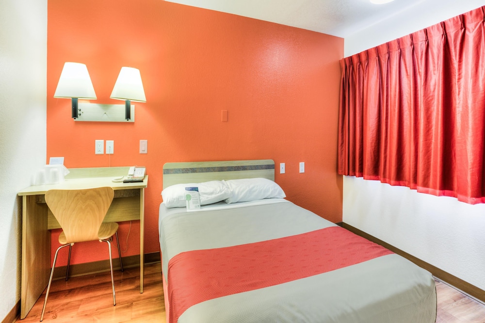 Motel6 Tigard, OR - Portland South - Lake Oswego 42/59