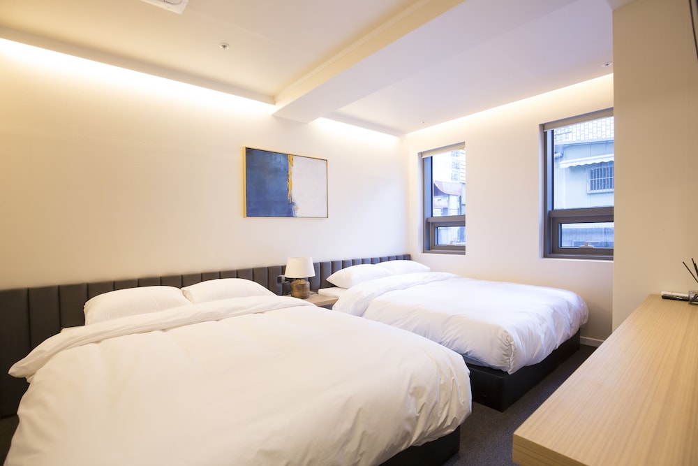 UH Suite The Jongno 6/44