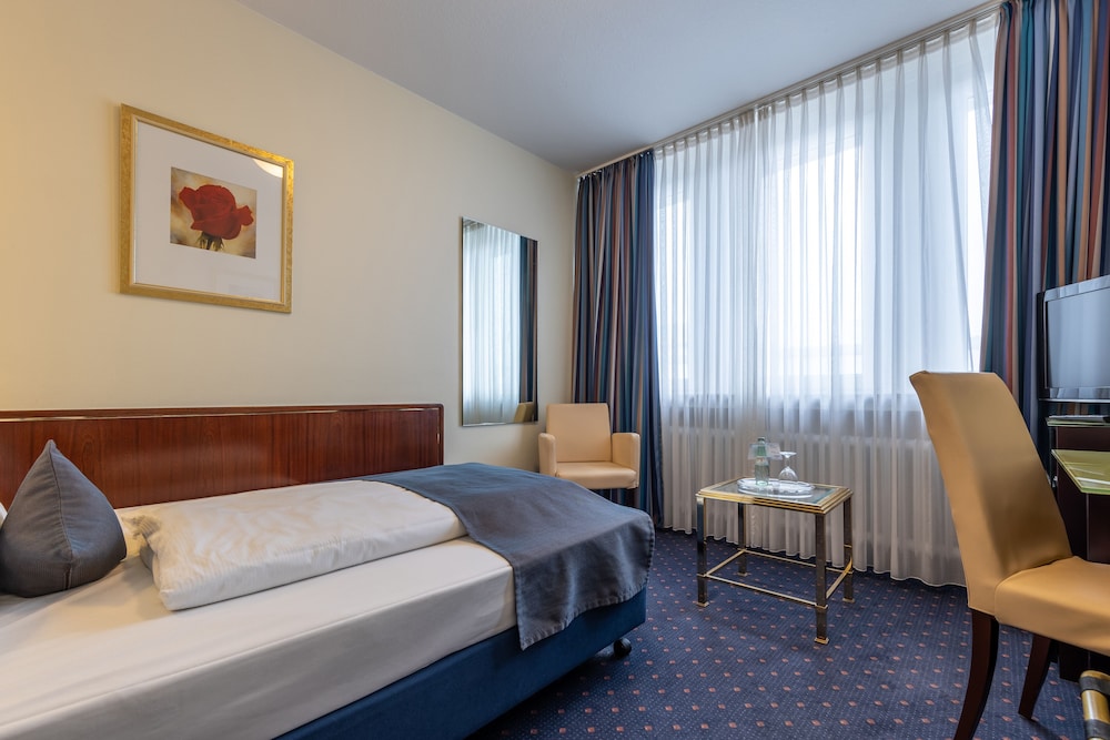 Guennewig Hotel Uebachs 10/29
