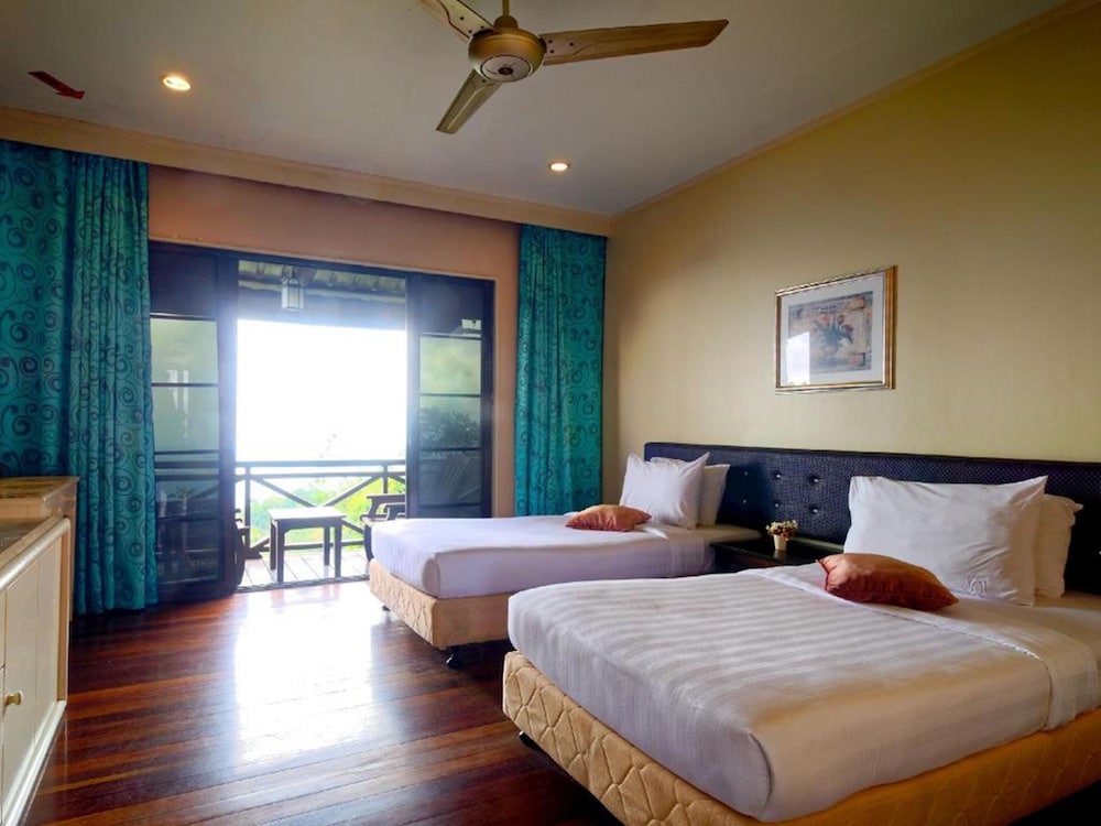 SUPERIOR, TWIN BEDS
