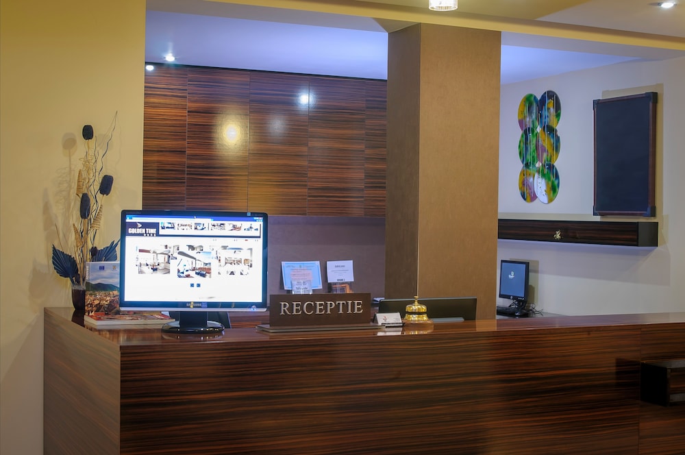 Golden Time Hotel 5/62