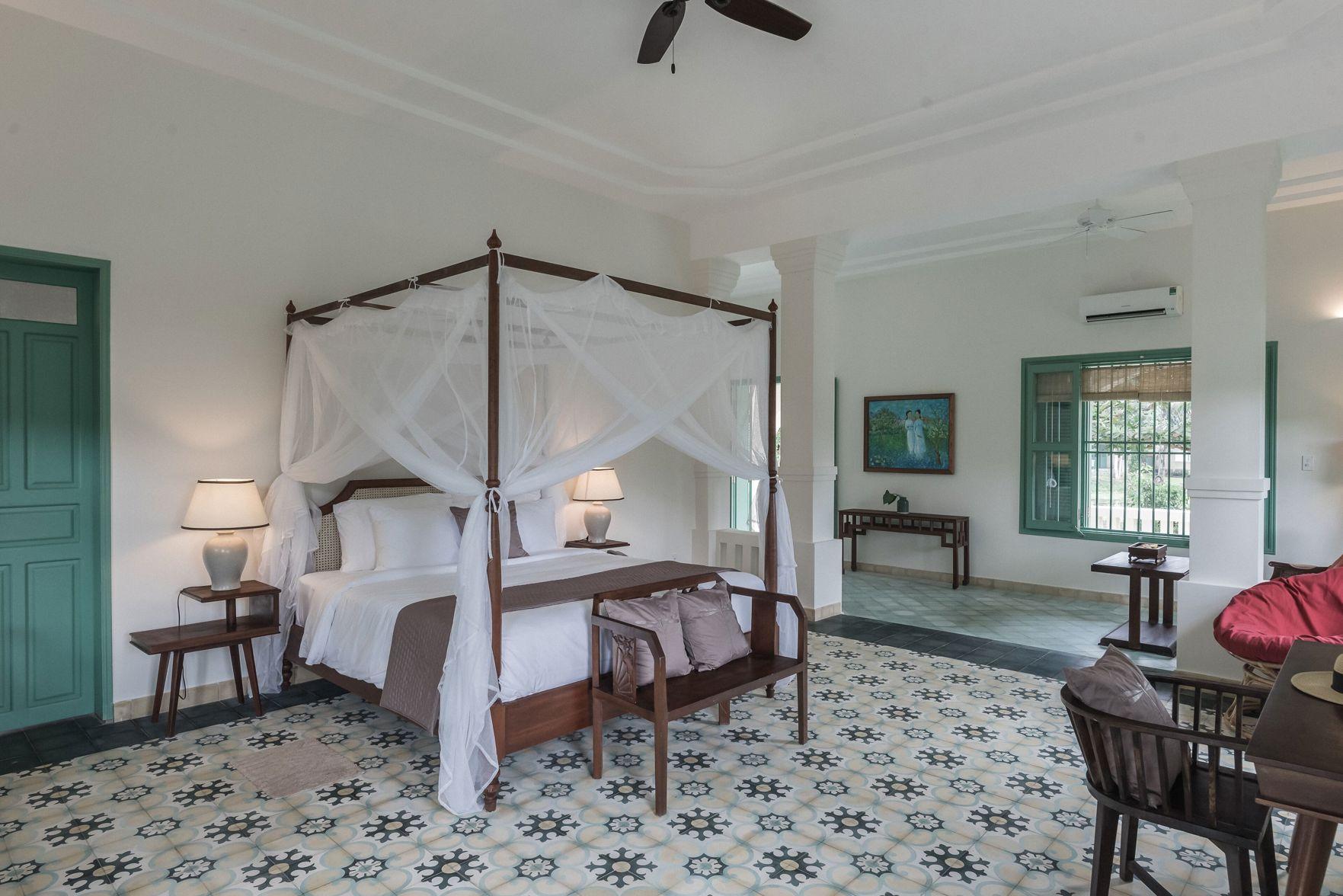 Colonial, Villa