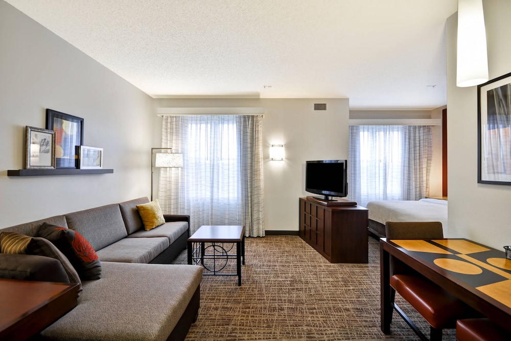 Residence Inn by Marriott St. Louis O Fallon 30/46